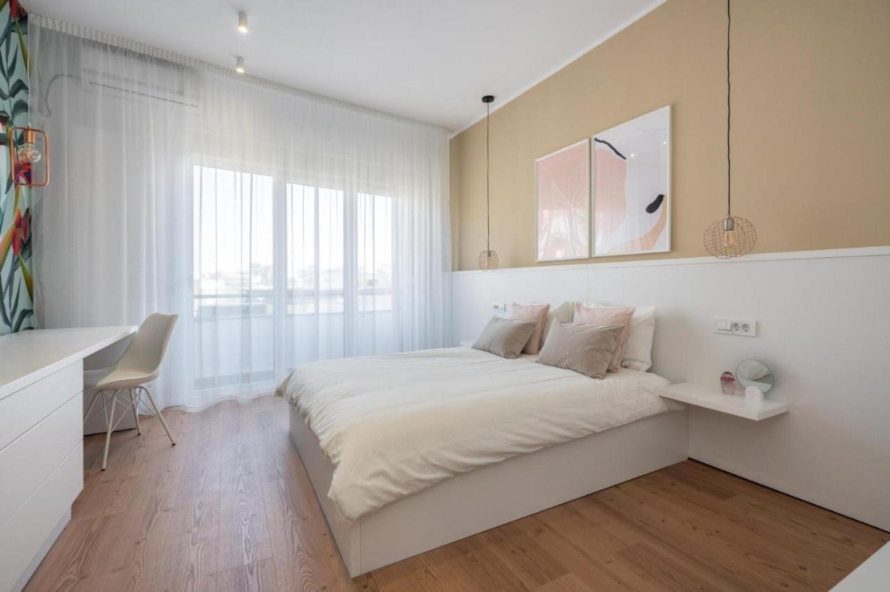 Fabulous Apartament With View In Calea Victoriei Bukarest Exterior foto