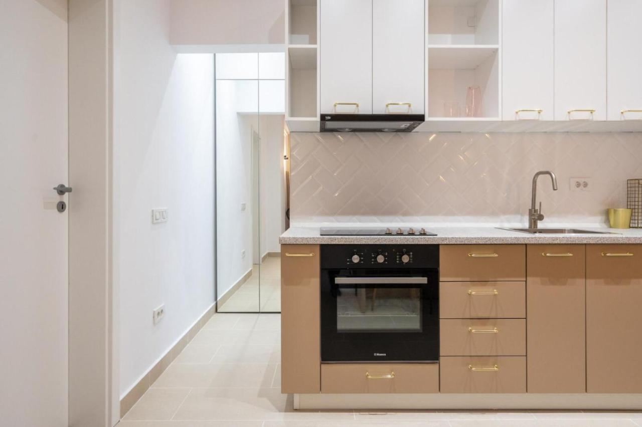 Fabulous Apartament With View In Calea Victoriei Bukarest Exterior foto