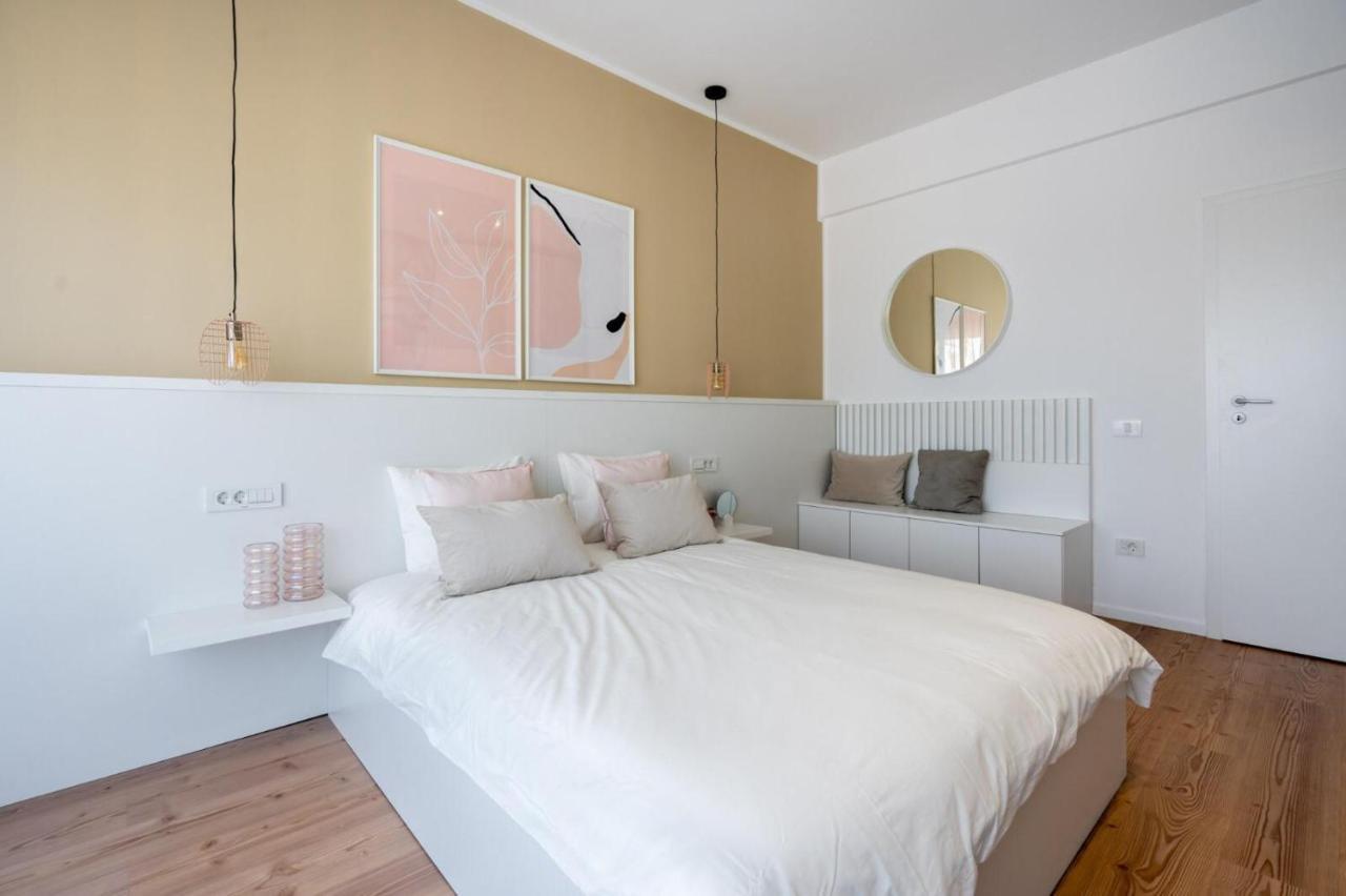 Fabulous Apartament With View In Calea Victoriei Bukarest Exterior foto